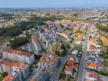 Apartamento T1 para Venda em Eixo e Eirol