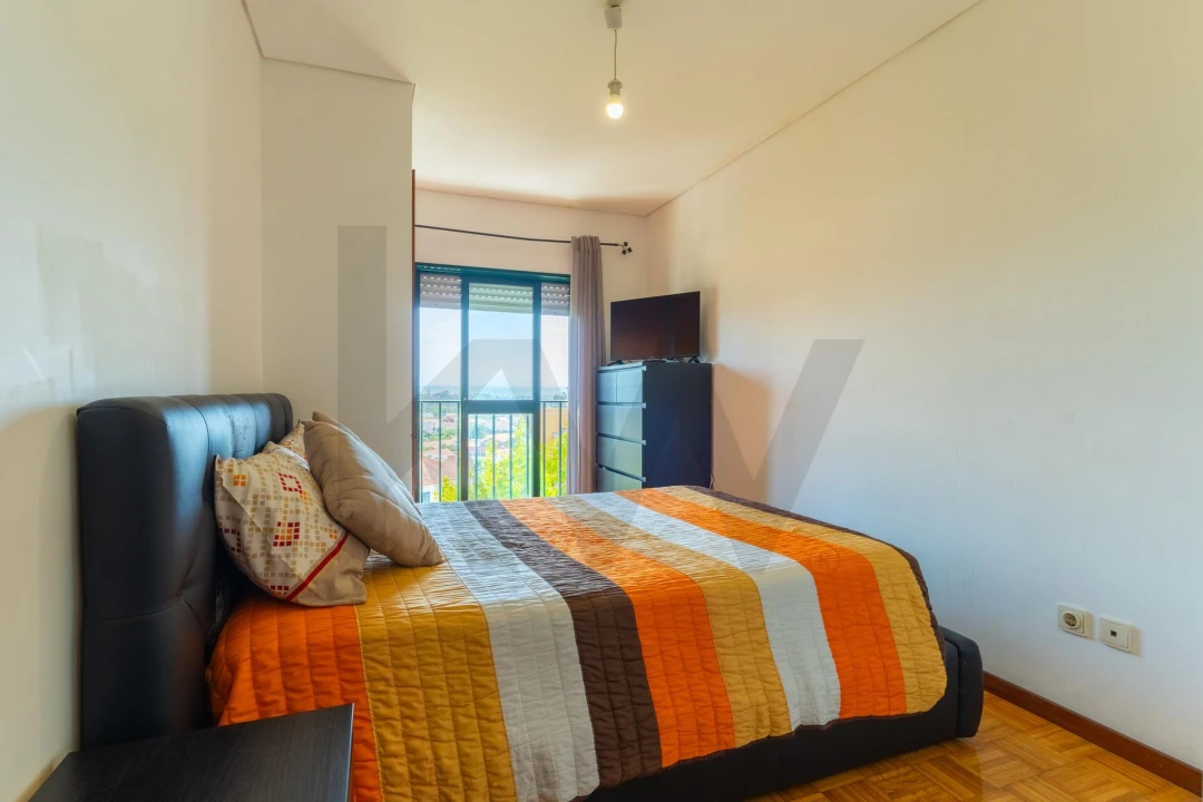 Apartamento T1 para Venda em Eixo e Eirol Foto 18