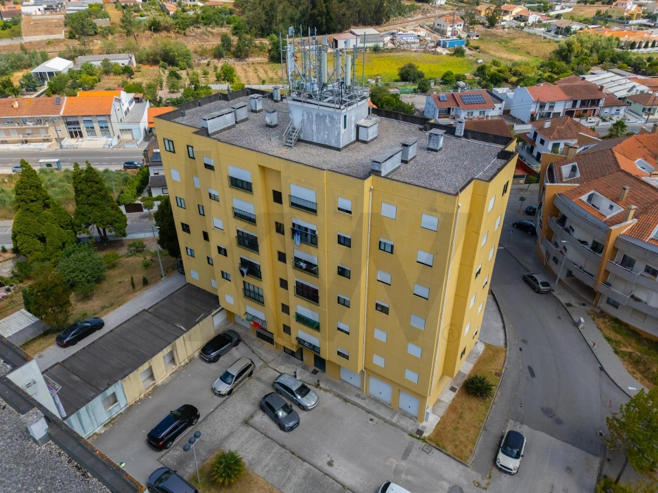Apartamento T1 para Venda em Eixo e Eirol Foto 27