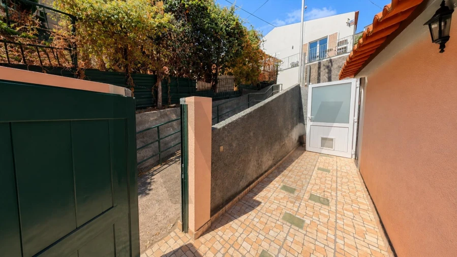 Moradia T5 para Venda em São Gonçalo Foto 34