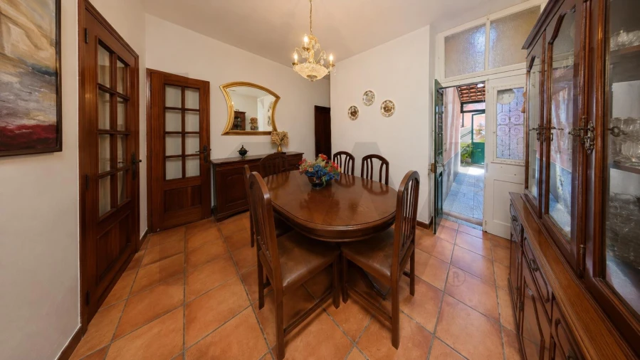Moradia T5 para Venda em São Gonçalo Foto 6