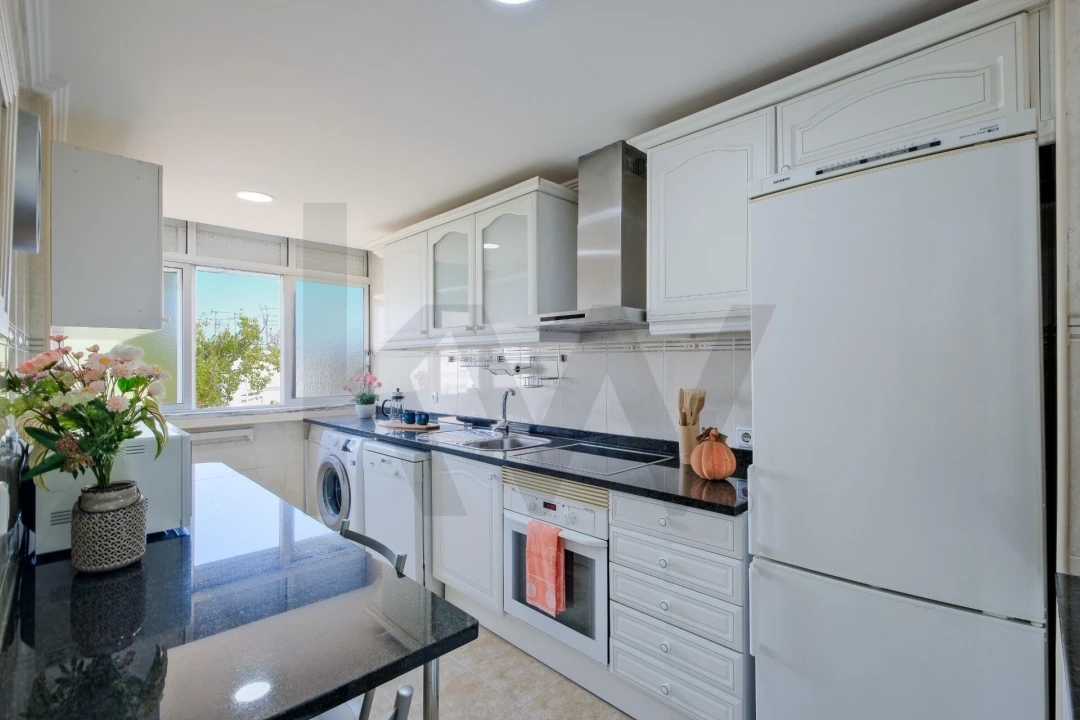 Apartamento T2 para Venda em Olivais Foto 14