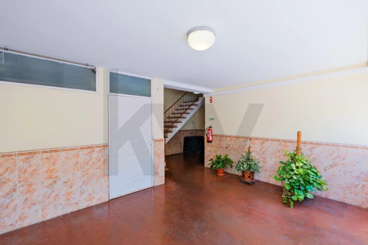 Apartamento T2 para Venda em Olivais Foto 40