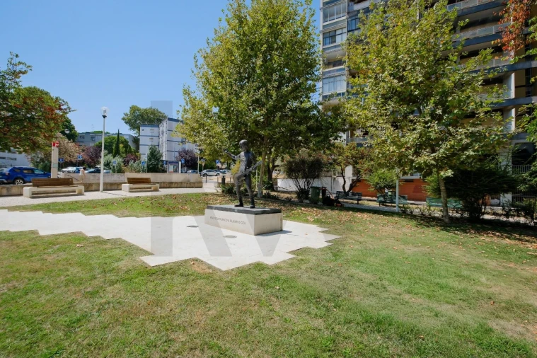 Apartamento T2 para Venda em Olivais Foto 3