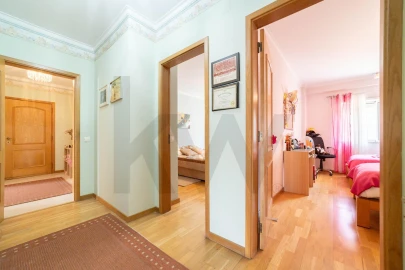 Apartamento T3 para Venda em Albufeira e Olhos de Água