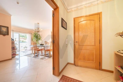 Apartamento T3 para Venda em Albufeira e Olhos de Água