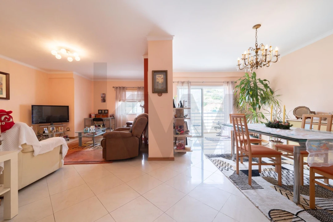 Apartamento T3 para Venda em Albufeira e Olhos de Água Foto 1