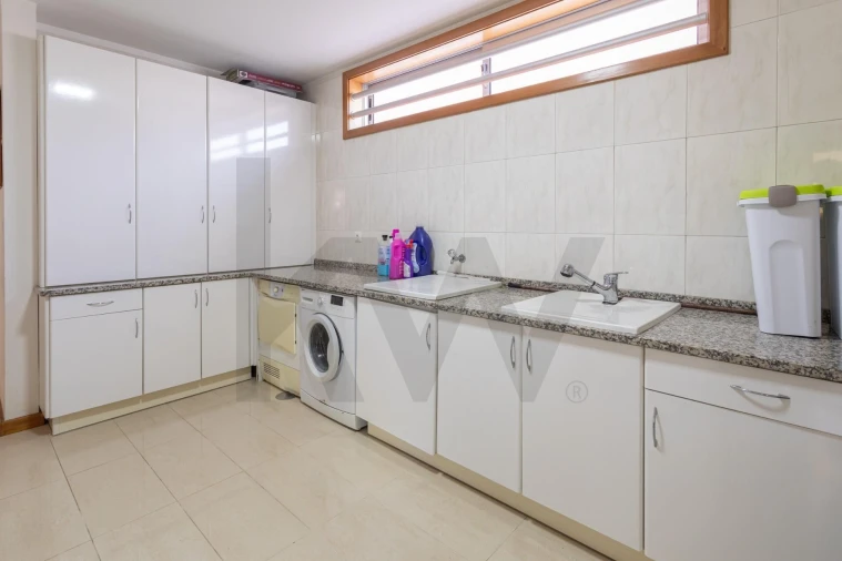 Moradia T3 para Venda em Cidade da Maia Foto 42
