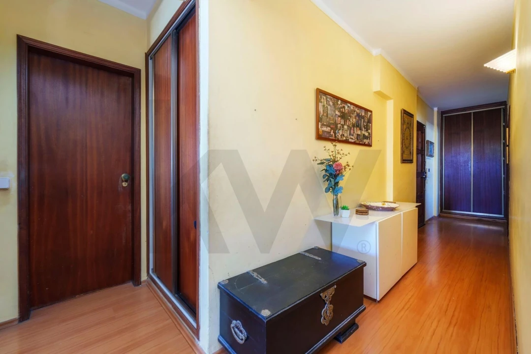 Apartamento T3 para Venda em Faro (Sé e São Pedro) Foto 2