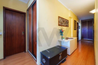 Apartamento T3 para Venda em Faro (Sé e São Pedro)