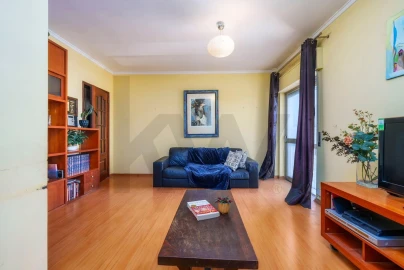 Apartamento T3 para Venda em Faro (Sé e São Pedro)