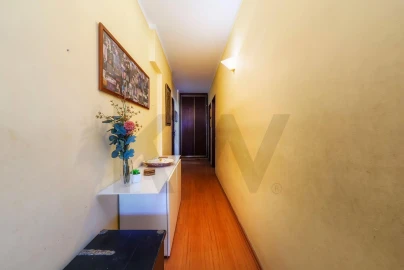 Apartamento T3 para Venda em Faro (Sé e São Pedro)