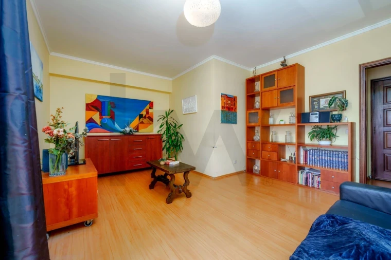 Apartamento T3 para Venda em Faro (Sé e São Pedro) Foto 5