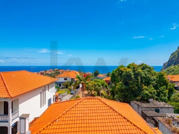 Moradia T5 para Venda em Ponta Delgada