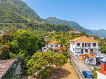 Moradia T5 para Venda em Ponta Delgada