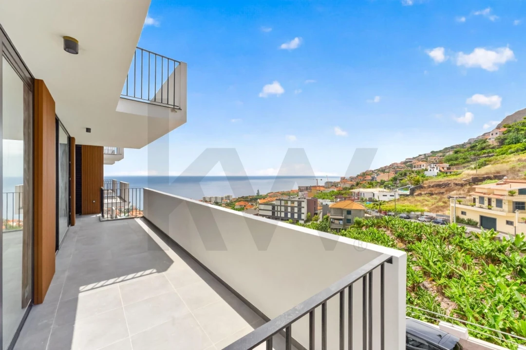 Apartamento T2 para Venda em Camara de Lobos Foto 23