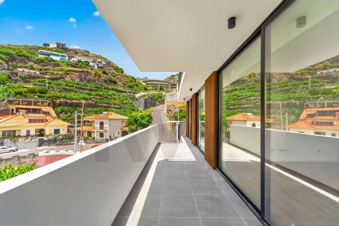 Apartamento T2 para Venda em Camara de Lobos Foto 28