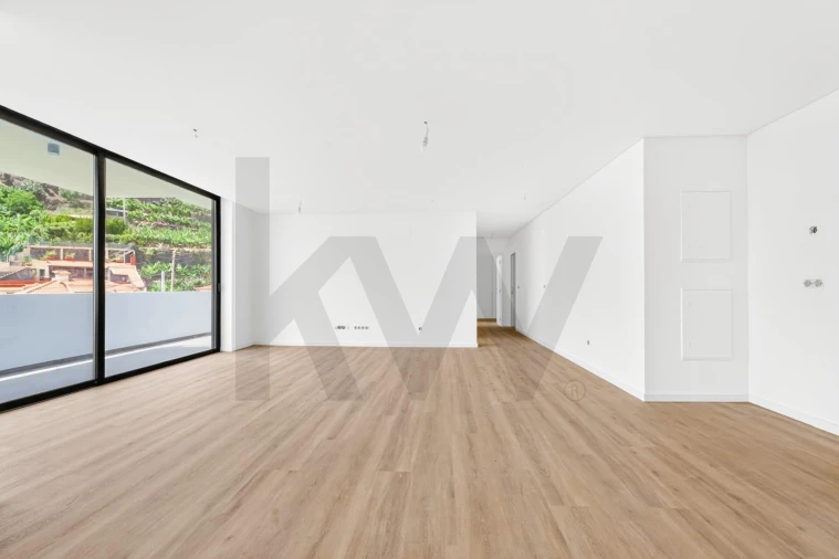 Apartamento T2 para Venda em Camara de Lobos Foto 36