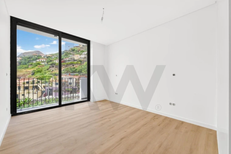 Apartamento T2 para Venda em Camara de Lobos Foto 16
