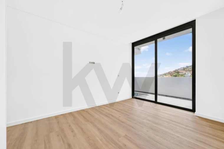 Apartamento T2 para Venda em Camara de Lobos Foto 20