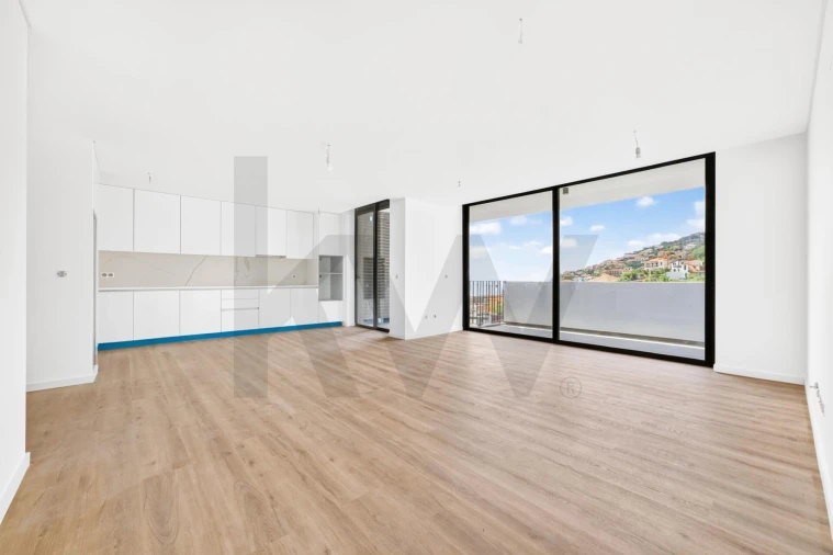 Apartamento T2 para Venda em Camara de Lobos Foto 32