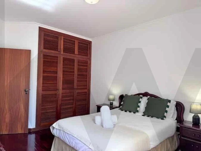 Apartamento T1 para Arrendamento em Caniço Foto 11
