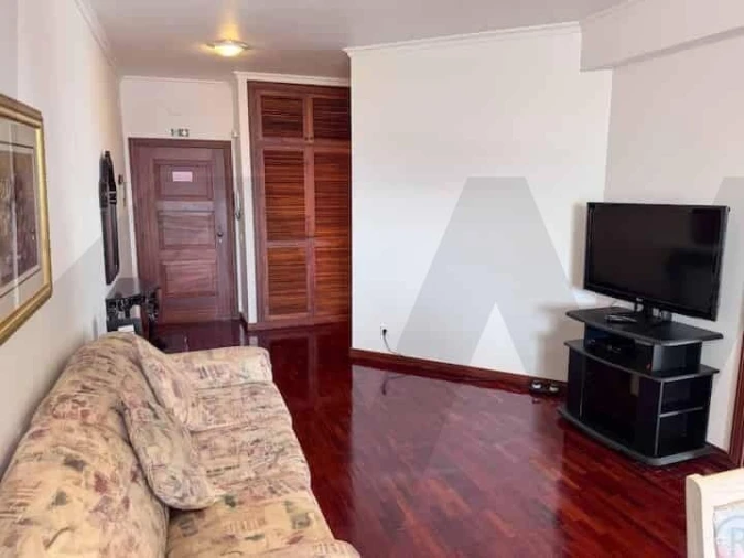 Apartamento T1 para Arrendamento em Caniço Foto 4