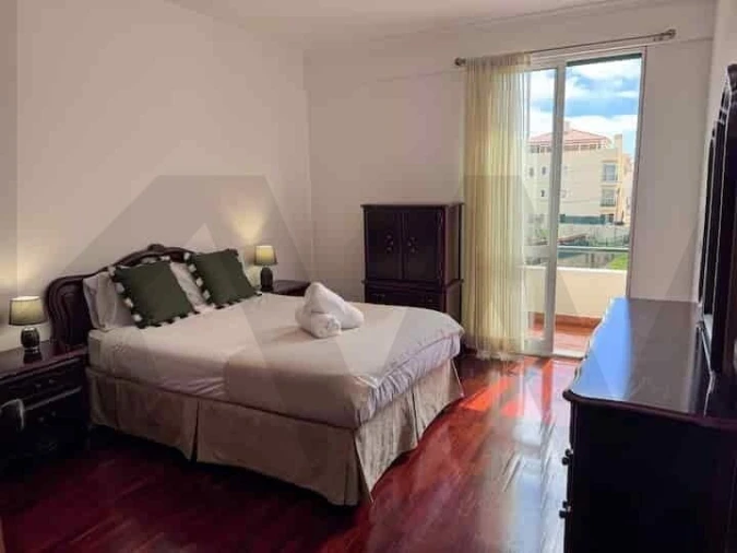 Apartamento T1 para Arrendamento em Caniço Foto 10