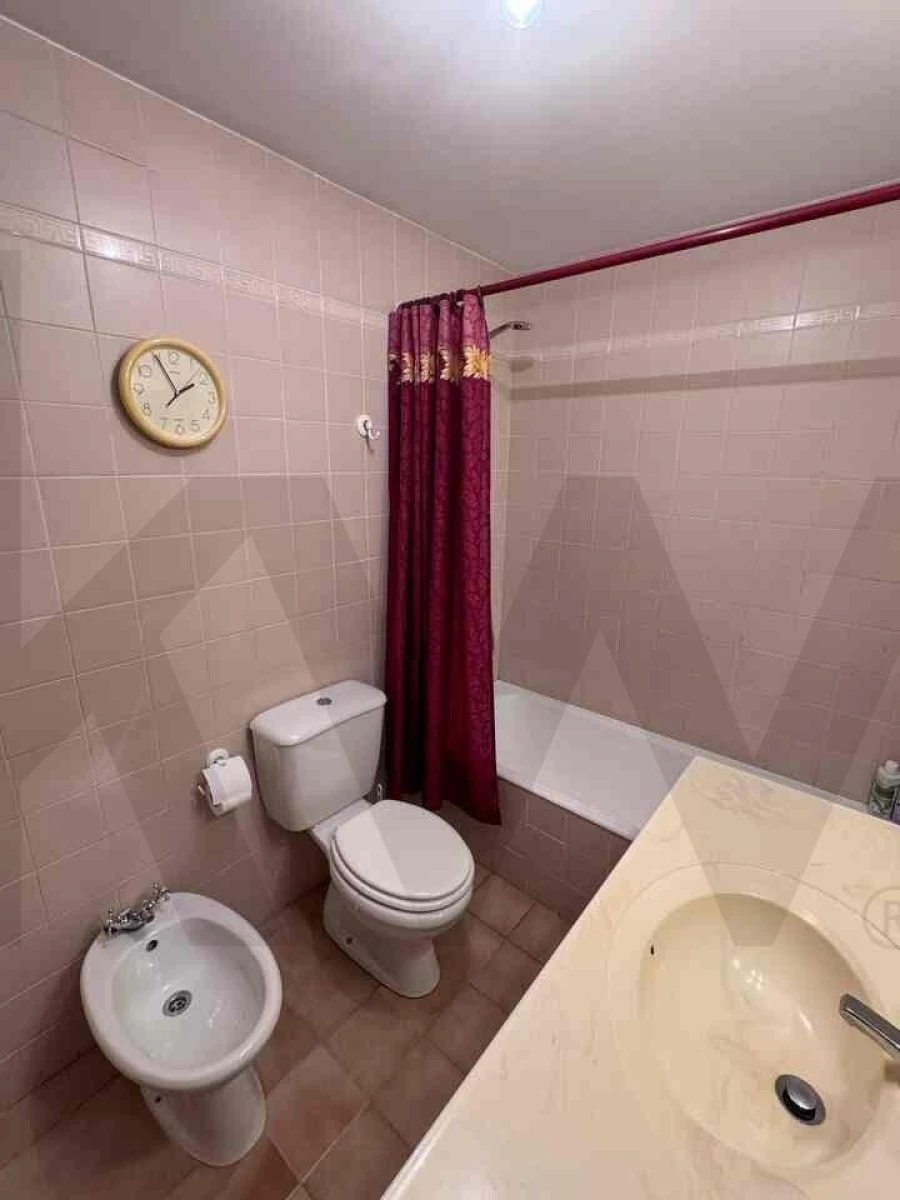 Apartamento T1 para Arrendamento em Caniço Foto 14