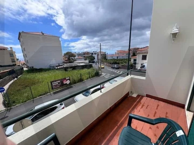 Apartamento T1 para Arrendamento em Caniço Foto 18