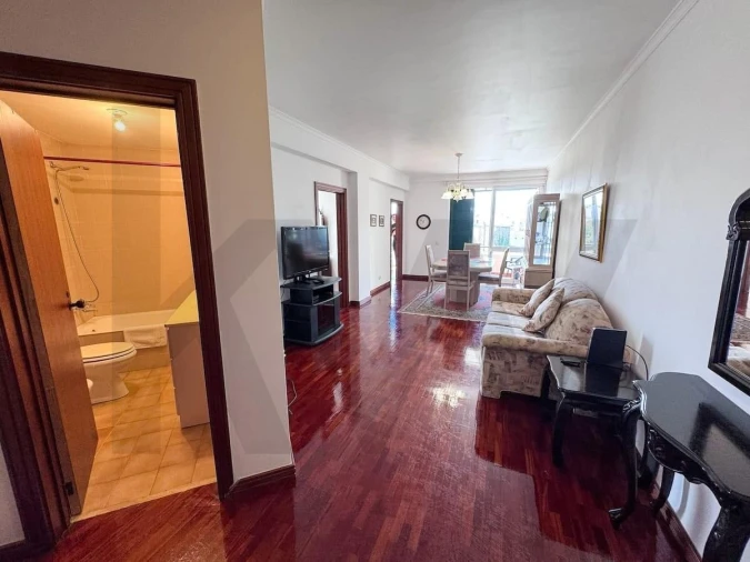 Apartamento T1 para Arrendamento em Caniço Foto 2