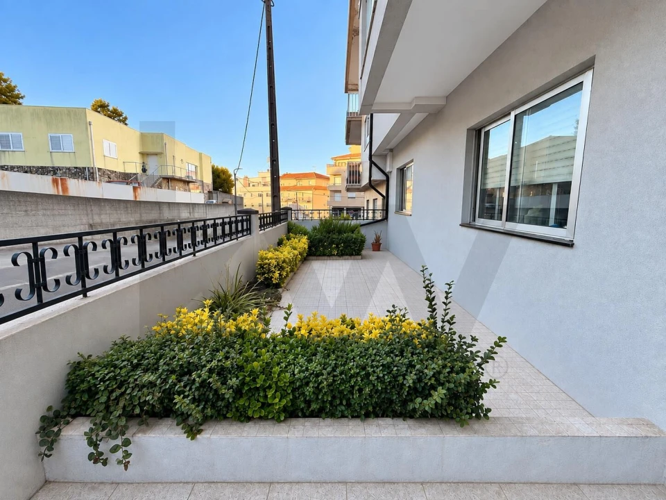 Apartamento T2 para Venda em Vilar de Andorinho Foto 18