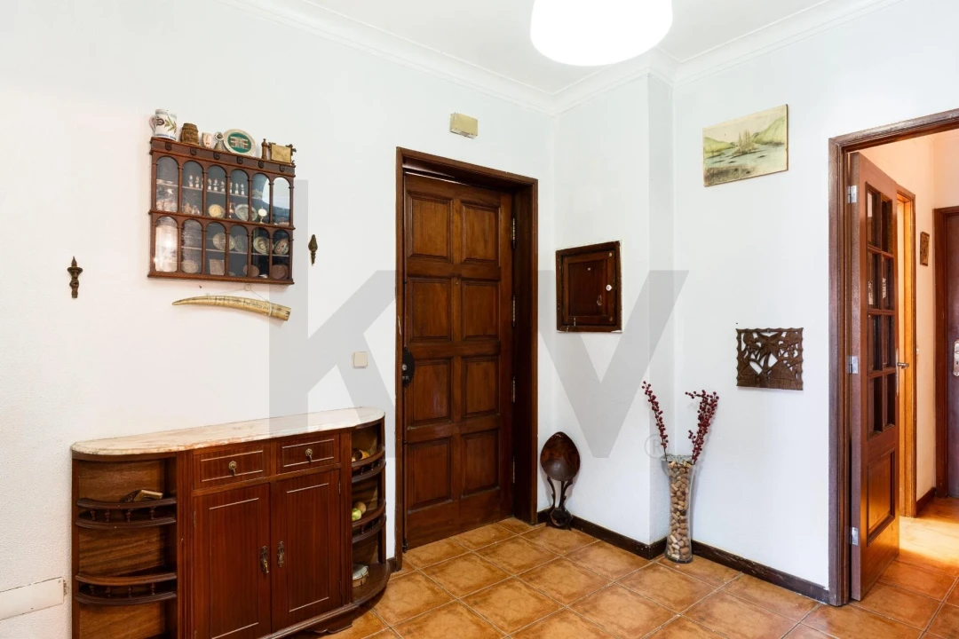 Apartamento T2 para Venda em Vilar de Andorinho Foto 3