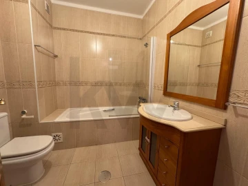 Apartamento T3 para Arrendamento em Viseu