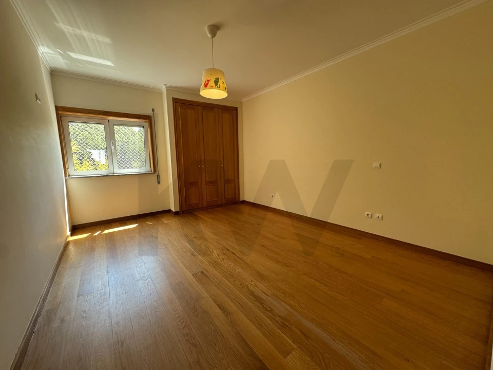 Apartamento T3 para Arrendamento em Viseu Foto 16