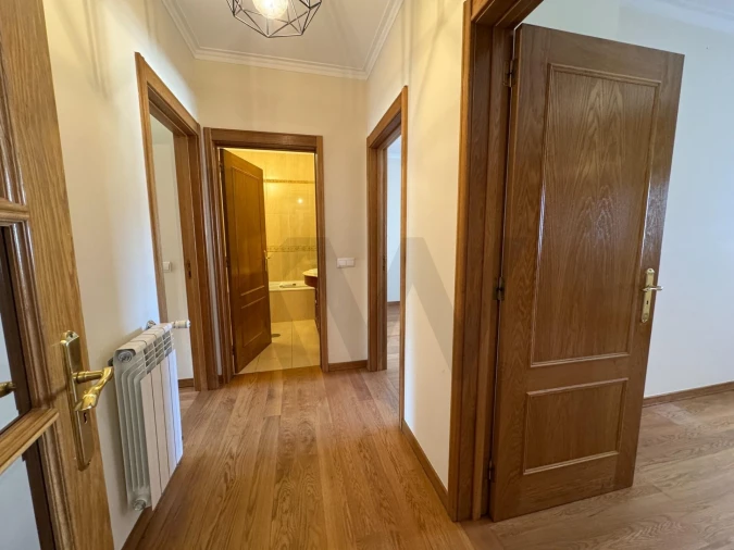 Apartamento T3 para Arrendamento em Viseu Foto 8