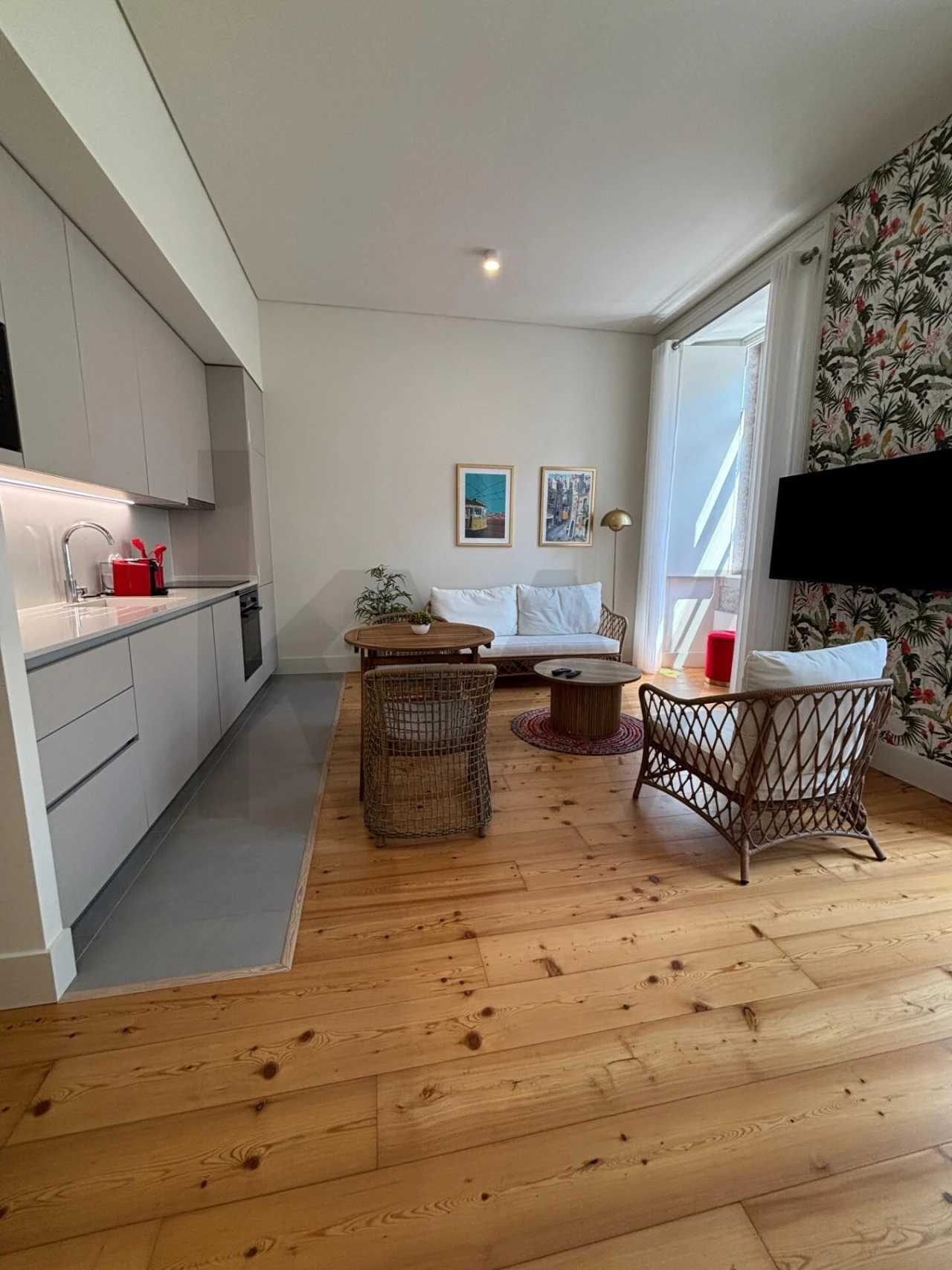 Apartamento para Venda em Santa Maria Maior Foto 2
