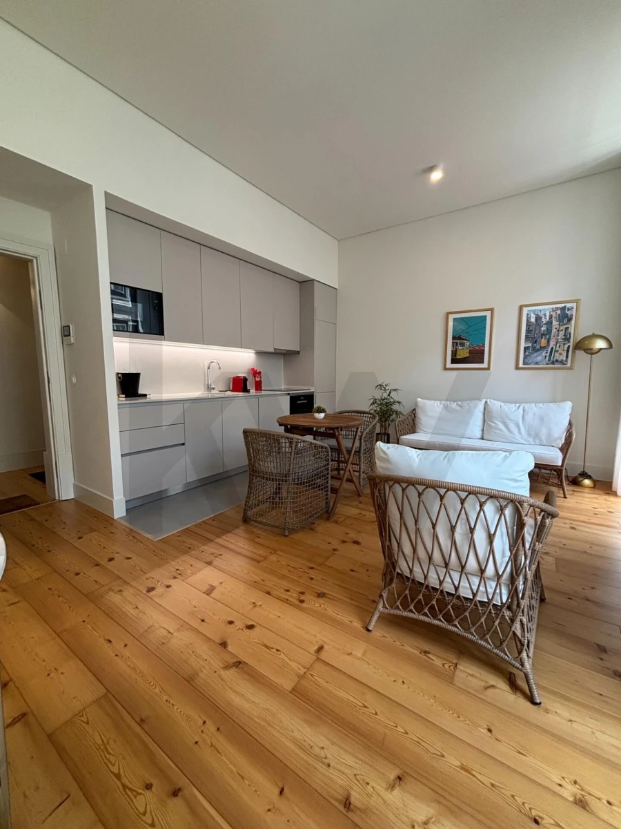 Apartamento para Venda em Santa Maria Maior Foto 3