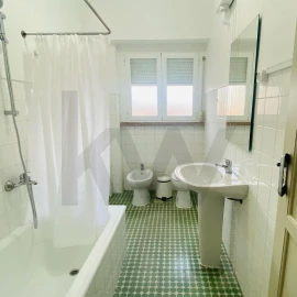 Apartamento T3 para Arrendamento em Alvalade
