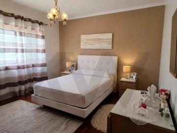 Apartamento T2 para Venda em Atouguia da Baleia