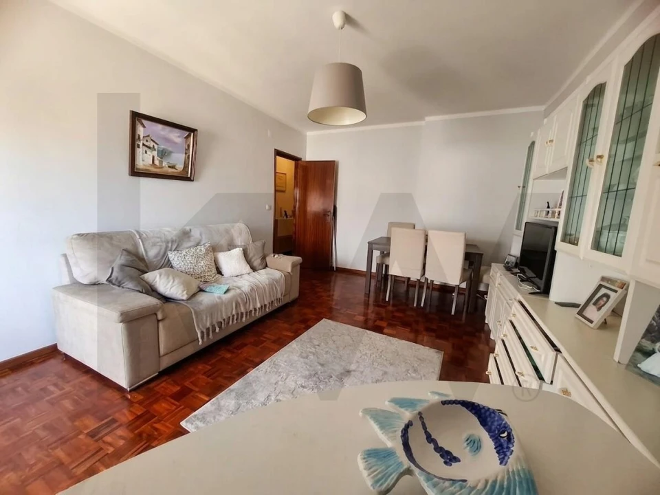Apartamento T2 para Venda em Atouguia da Baleia Foto 3