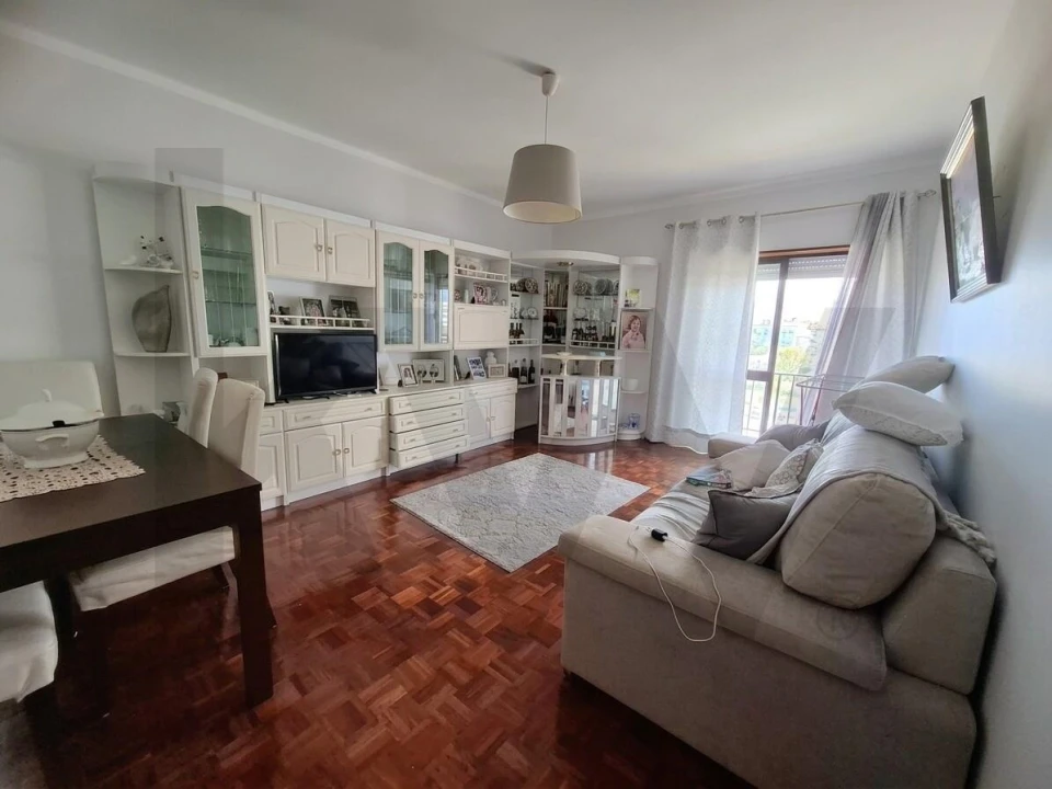Apartamento T2 para Venda em Atouguia da Baleia Foto 1