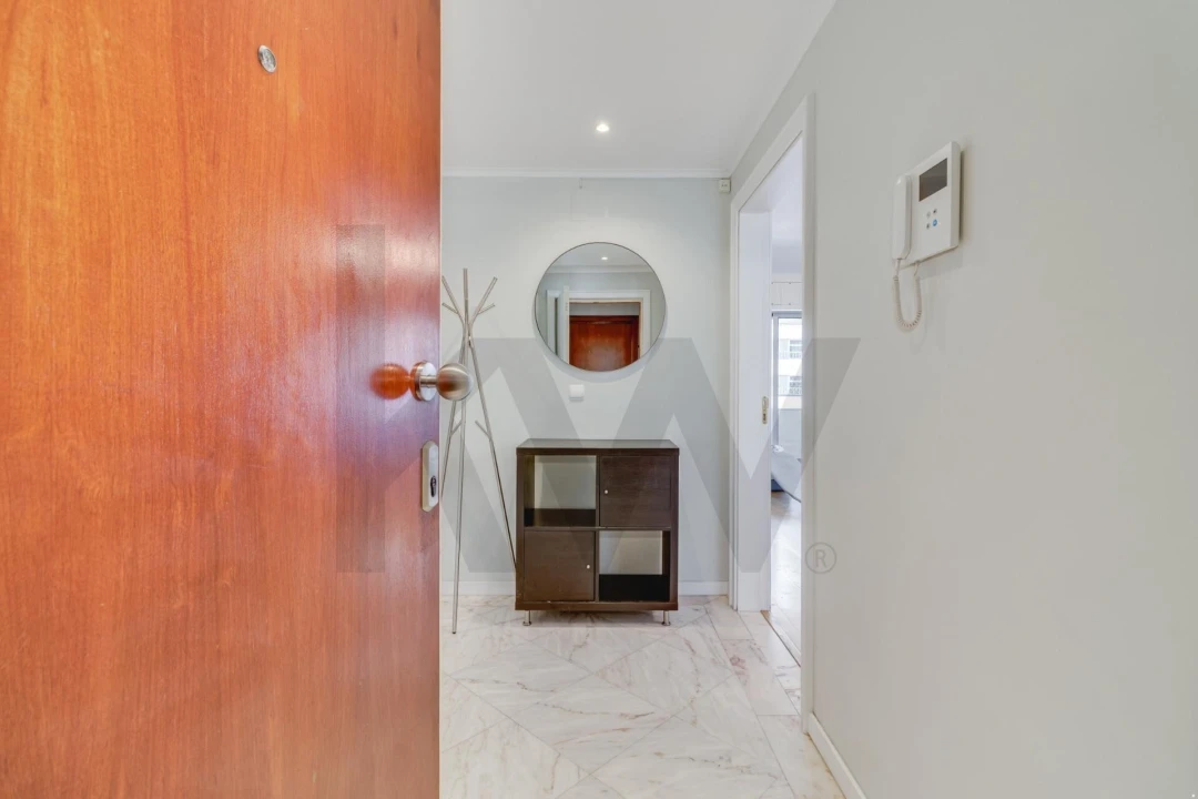 Apartamento T2 para Arrendamento em Lumiar Foto 17