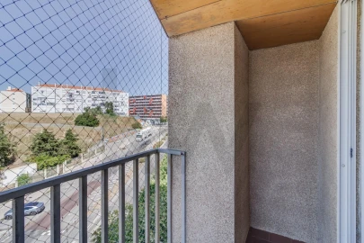Apartamento T2 para Arrendamento em Lumiar