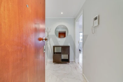 Apartamento T2 para Arrendamento em Lumiar