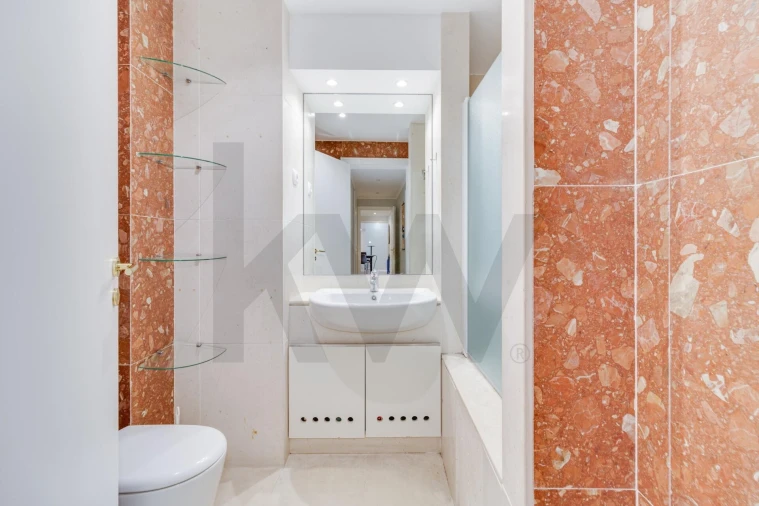 Apartamento T2 para Arrendamento em Lumiar Foto 14
