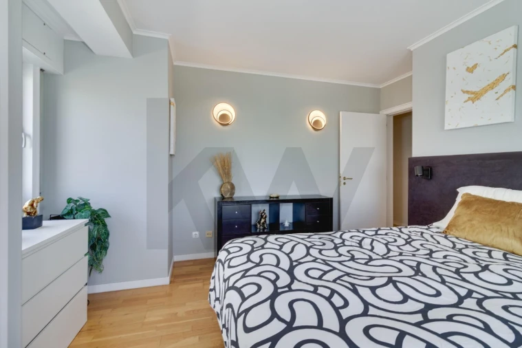 Apartamento T2 para Arrendamento em Lumiar Foto 9