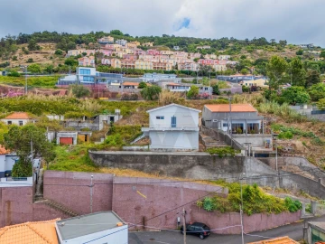 Moradia T3 para Venda em São Gonçalo