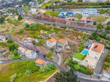 Moradia T3 para Venda em São Gonçalo