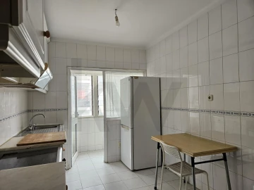 Apartamento T2 para Arrendamento em São Martinho do Bispo e Ribeira de Frades